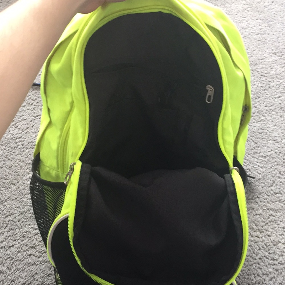 Nike Backpack - Picture 5 of 8